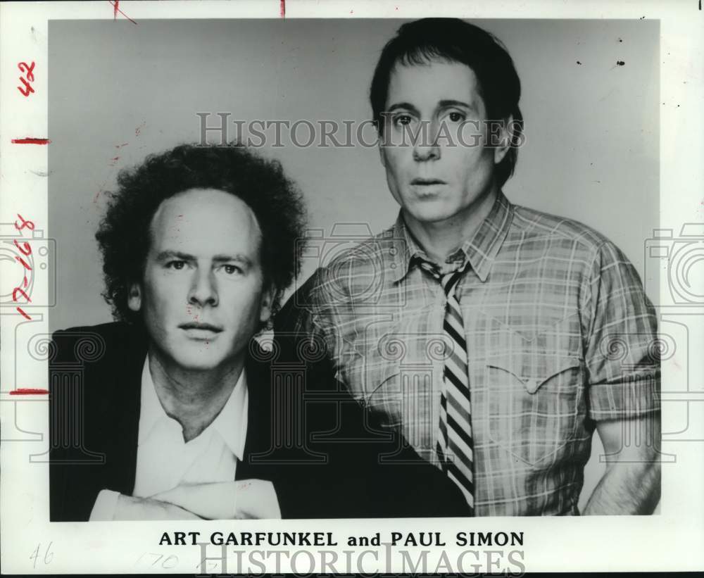 1983 Press Photo Musicians Art Garfunkel and Paul Simon - Historic Images