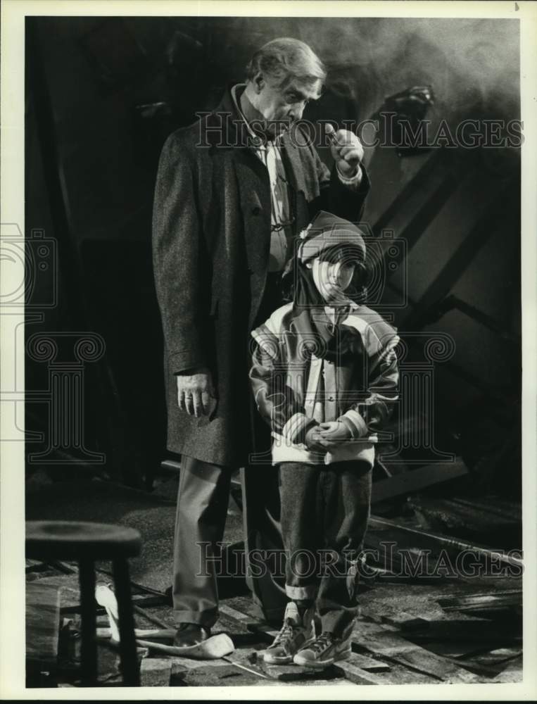 1986 Press Photo George Gaynes and Soleil Moon Frye in "Punky Brewster" - Historic Images