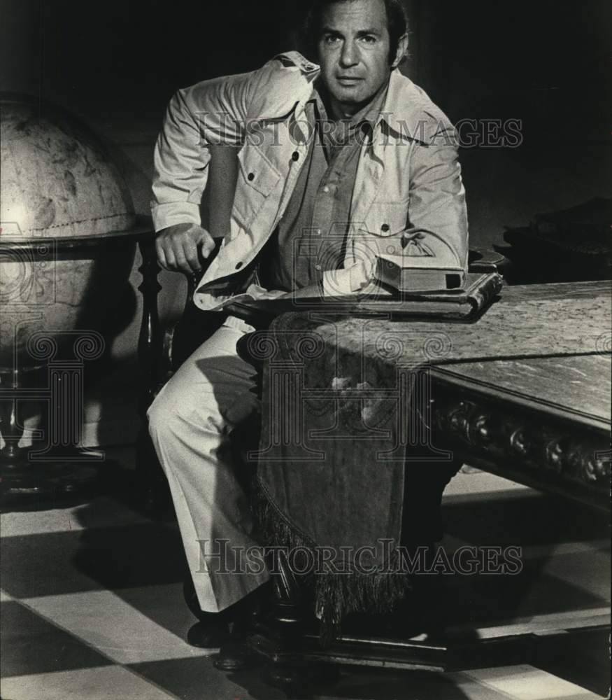 1979 Press Photo Actor Ben Gazzara Hosts "The Age of Leonardo" - Historic Images