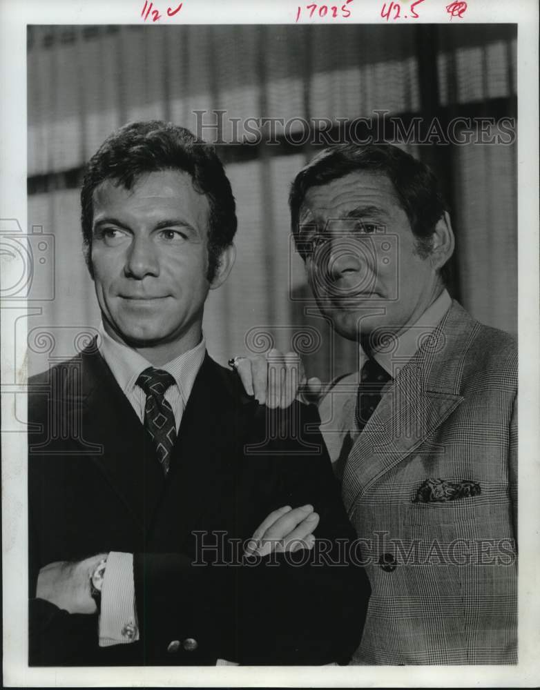 1968 Press Photo Actors Tony Franciosa, Gene Barry star in The Name of the Game. - Historic Images