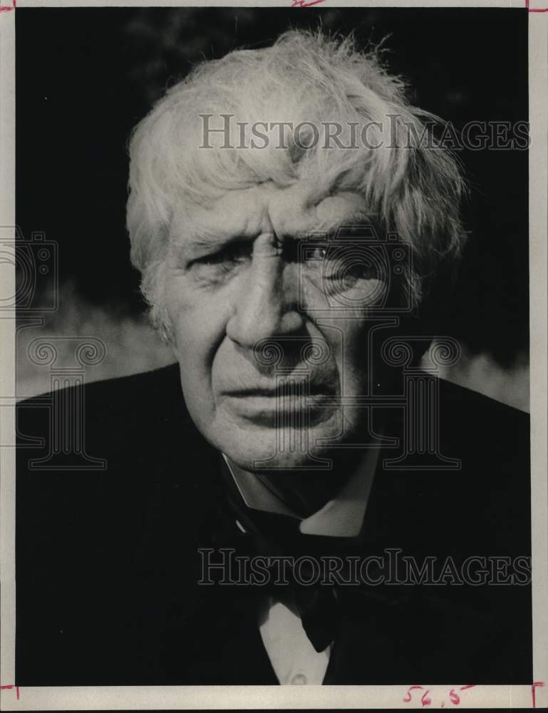 1974 Press Photo Actor Eduard Franz starring in Gunsmoke on CBS. - Historic Images