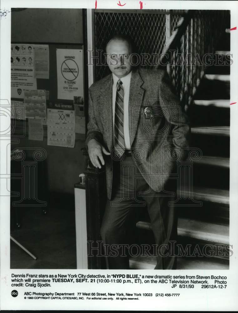 1993 Press Photo Actor Dennis Franz of &quot;NYPD Blue&quot; - Historic Images