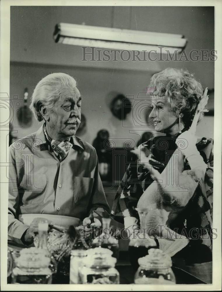 1967 Press Photo Actor Reginald Gardiner with Co-Star in Scene - Historic Images