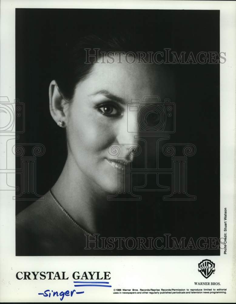 1986 Press Photo Singer Crystal Gayle - Historic Images