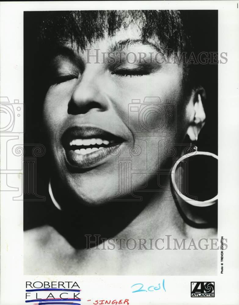 1993 Press Photo Singer Roberta Flack - Historic Images