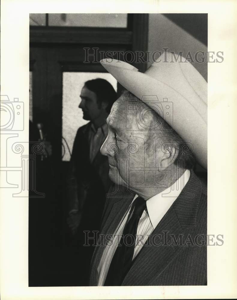 1983 Press Photo Writer John Henry Faulk - Historic Images