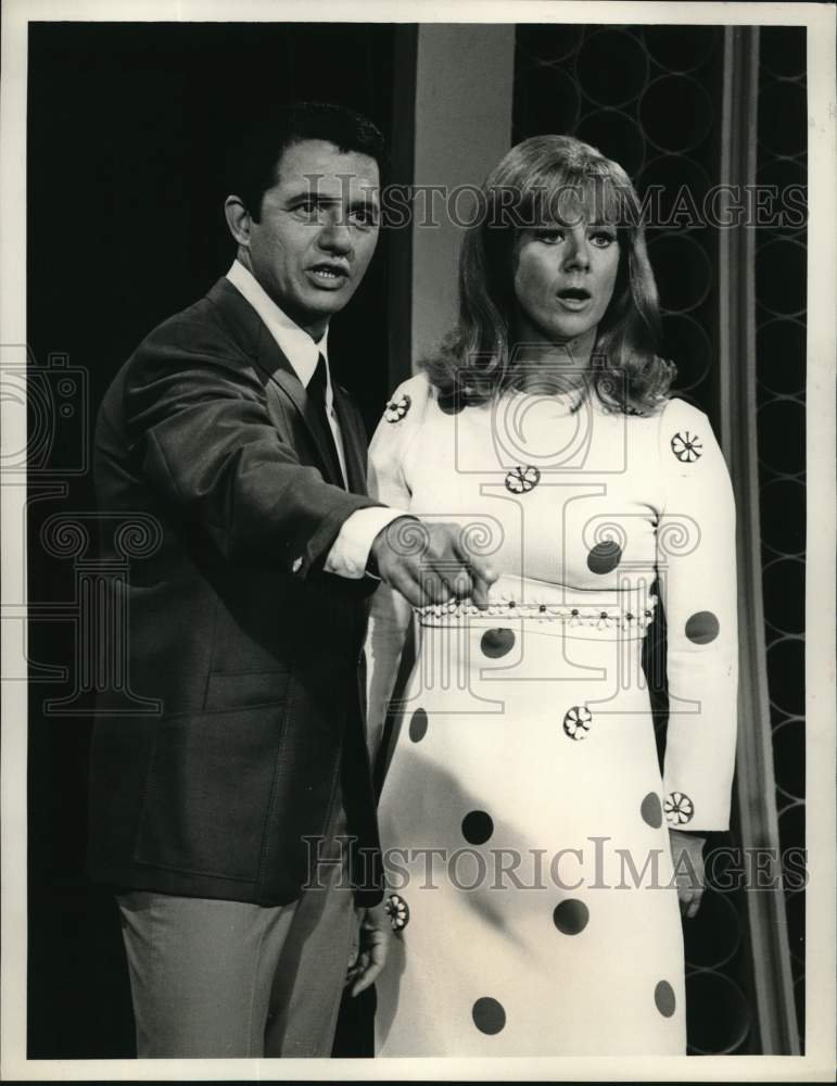 1967 Actors Buddy Greco, Sheila MacRae star in Away We Go on CBS-TV.-Historic Images