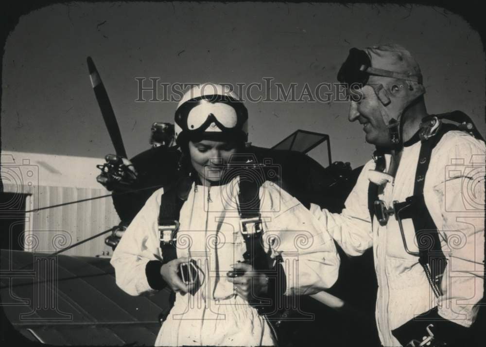 1965 Fred and Pat Fox Prepare to Parachute, Houston-Historic Images