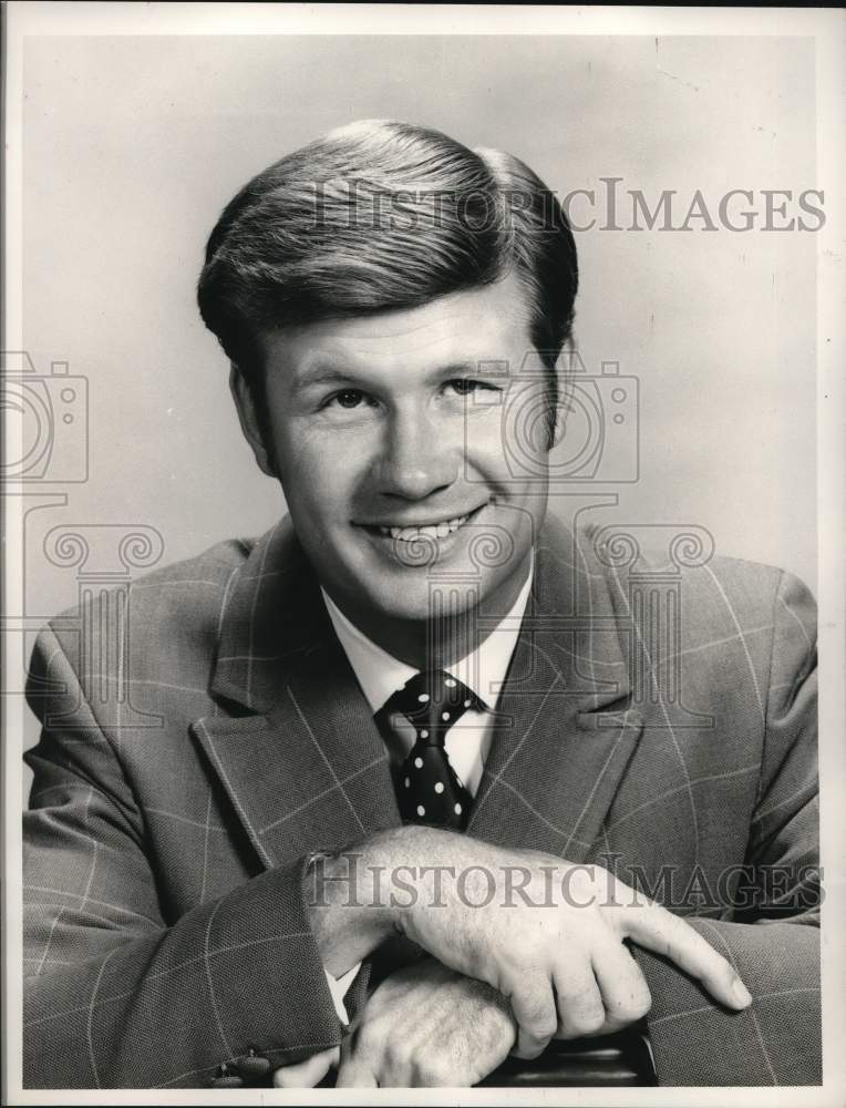 1968 James Hampton on "The Doris Day Show"-Historic Images