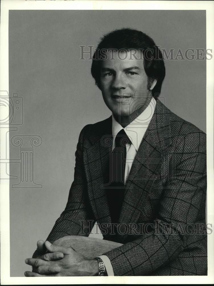 1976 Press Photo Frank Gifford, ABC Sports Announcer for XXI Olympic Games - Historic Images