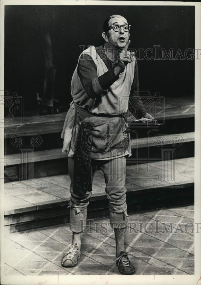 1972 Press Photo Phil Silvers &quot;A Funny Thing Happened on the Way to the Forum.&quot;- Historic Images