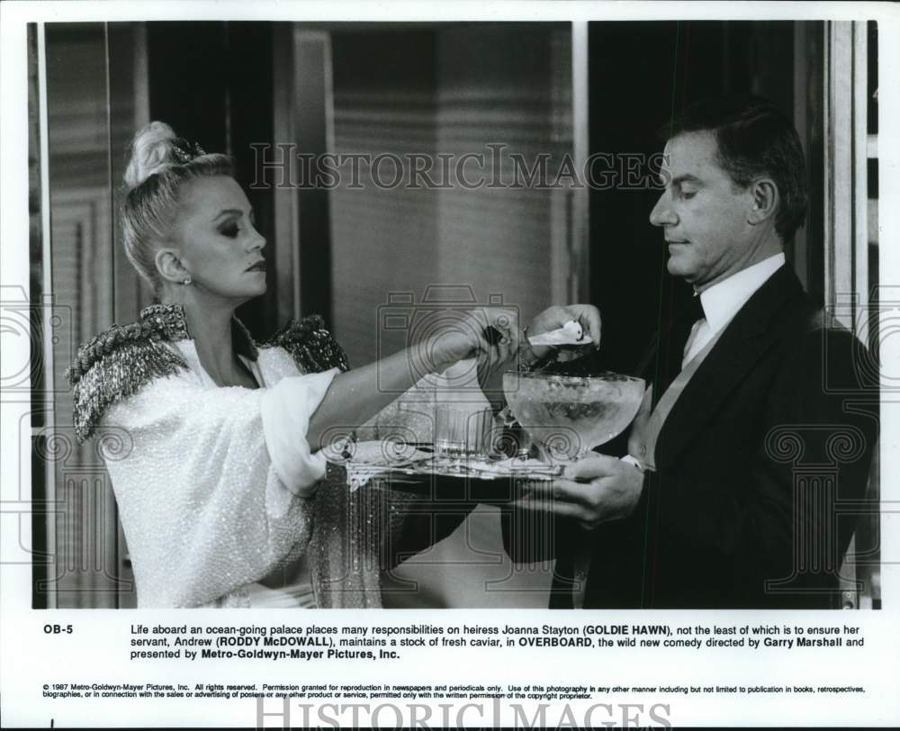 1987 Press Photo Actors Goldie Hawn, Roddy McDowall in Movie "Overboard" - Historic Images