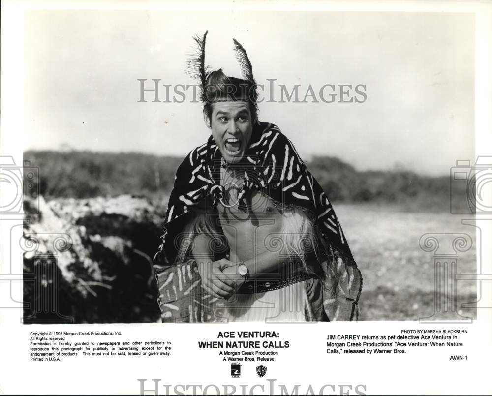 1995 Press Photo Actor Jim Carrey in &quot;Ace Ventura: When Nature Calls&quot; - Historic Images