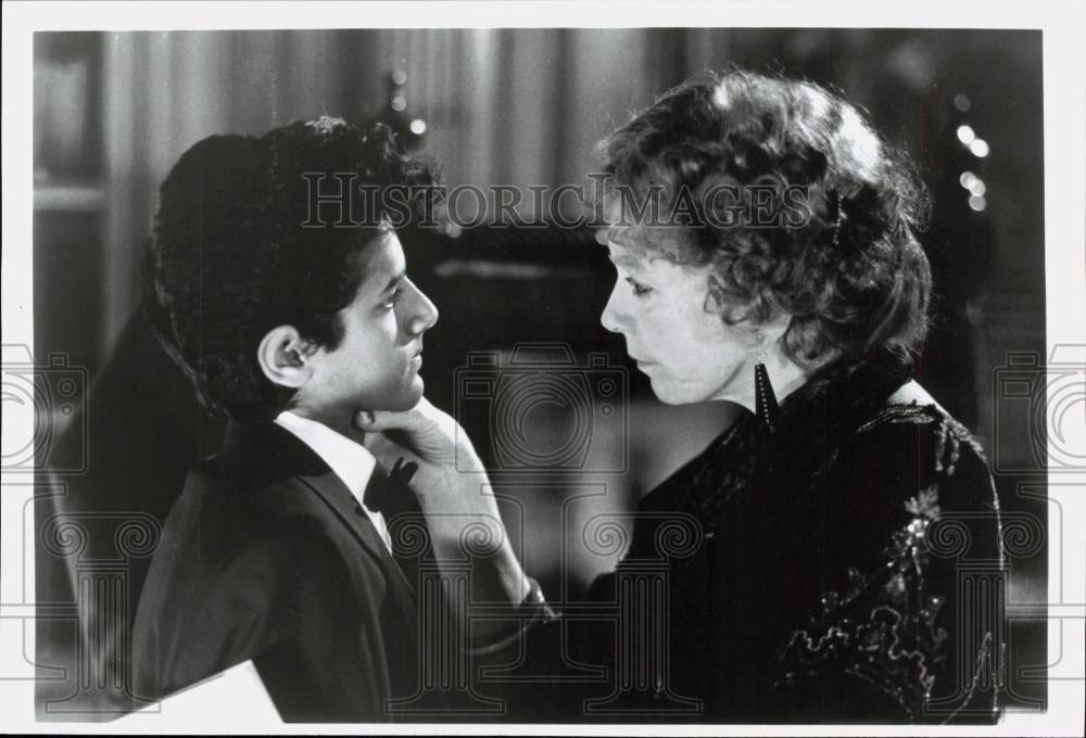 Press Photo Woman &amp; Young Boy in &quot;Madame Sousatzka&quot; Movie - hcq23415 - Historic Images