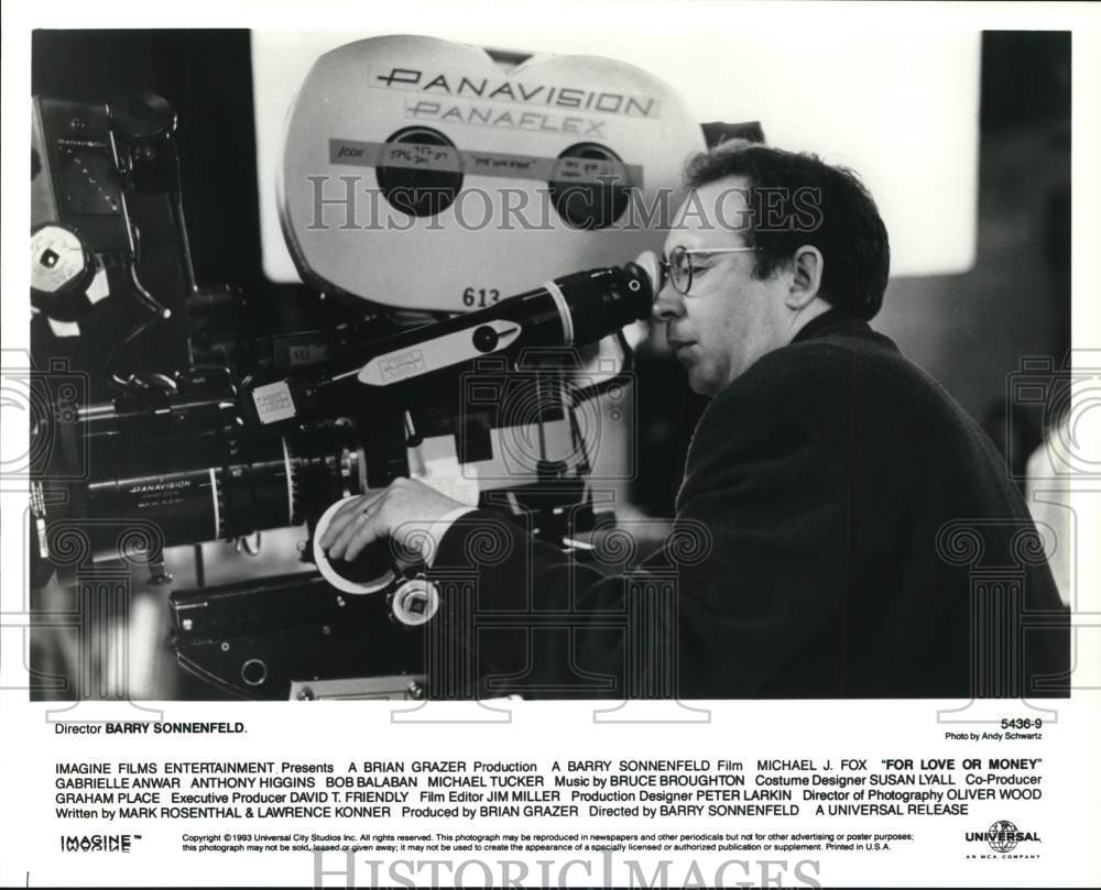 1993 Press Photo Barry Sonnenfeld, Director of &quot;For Love Or Money&quot; Movie - Historic Images