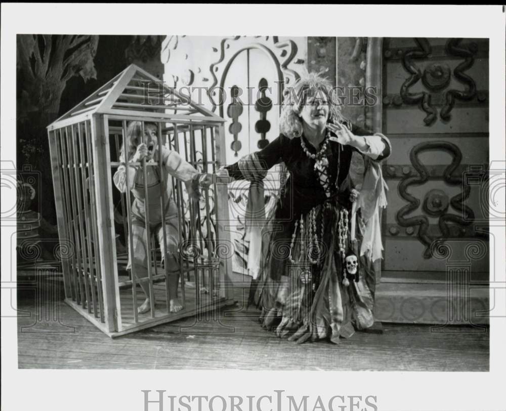 1983 Press Photo Scene from &quot;Hansel and Gretel&quot; by Houston Grand Opera- Historic Images