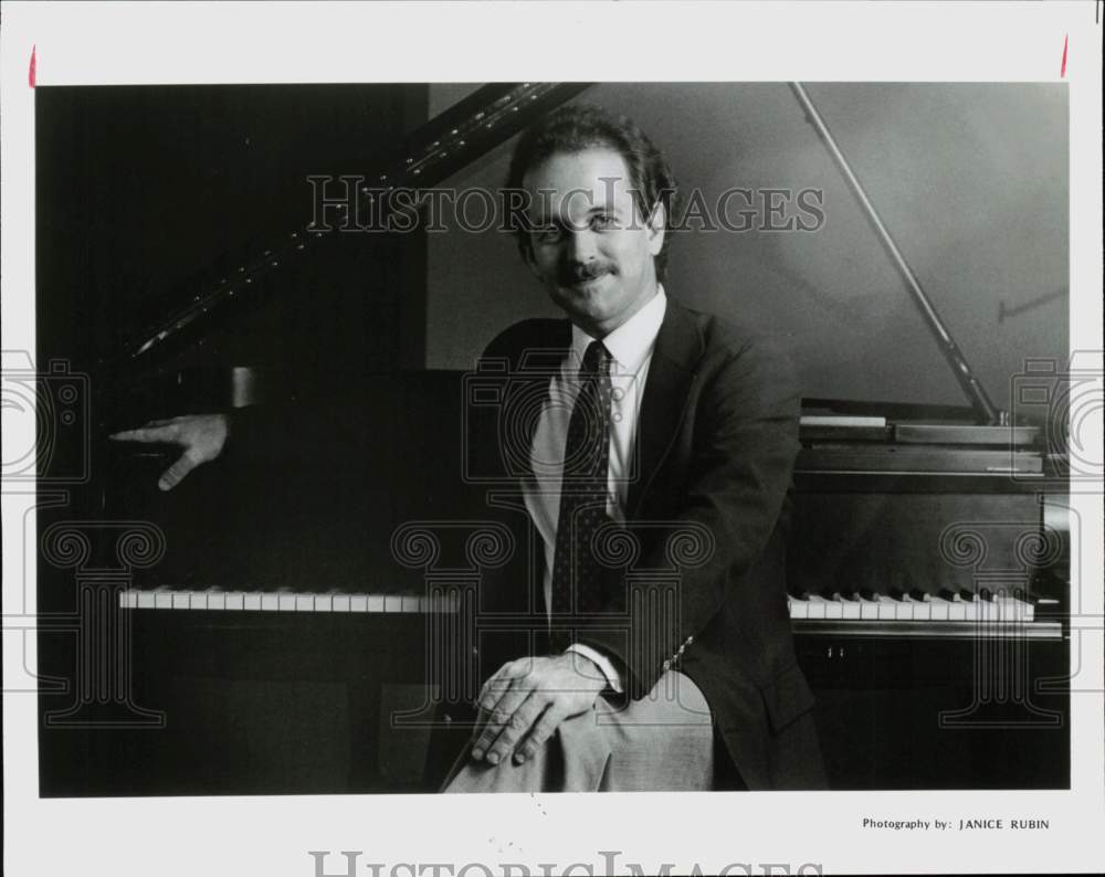 1985 Press Photo Jazz Musician Paul English - hcq45122- Historic Images