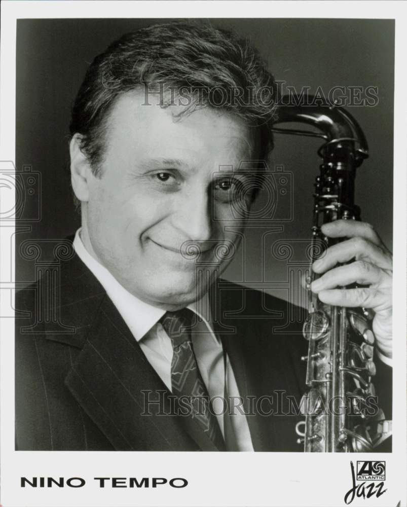 1990 Press Photo Musician Nino Tempo - hcq45422- Historic Images