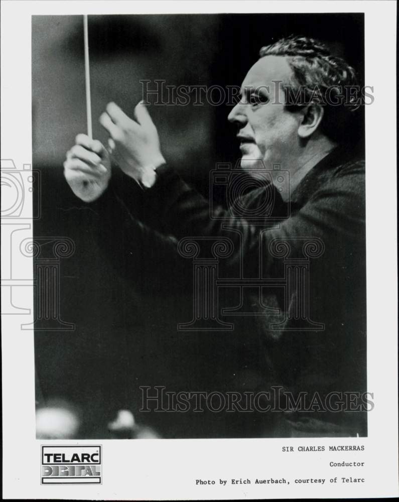 1988 Press Photo Sir Charles Mackerras, Conductor - hcq45674- Historic Images