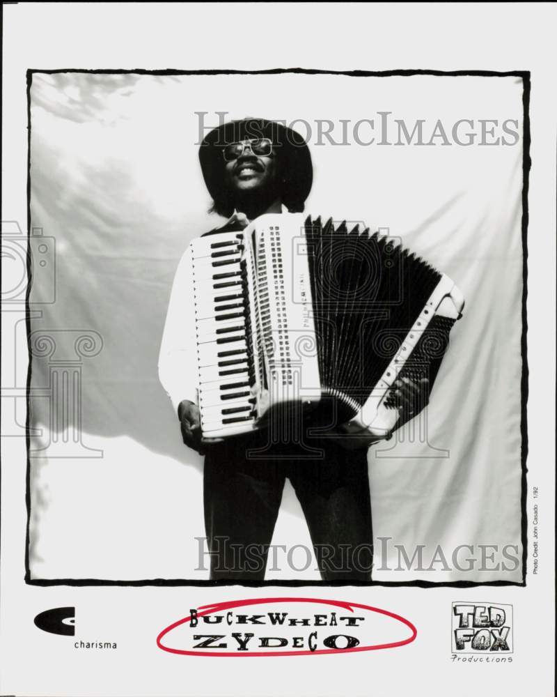1992 Press Photo Musician Buckwheat Zydeco - hcq46205- Historic Images