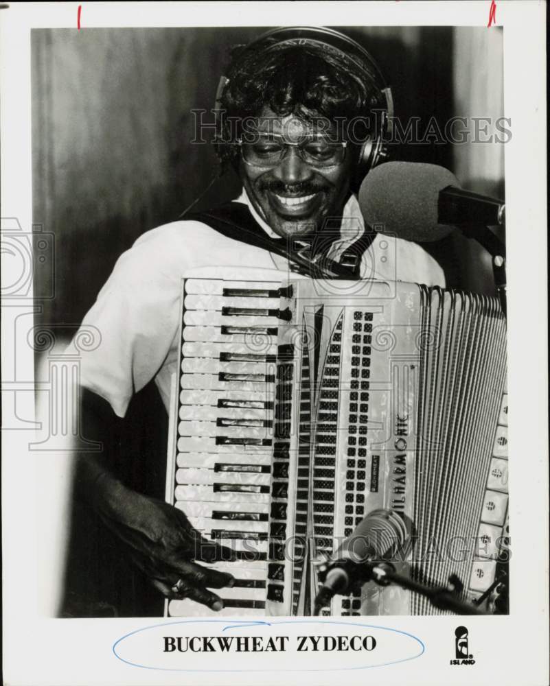 1987 Press Photo Musician Buckwheat Zydeco - hcq46206- Historic Images