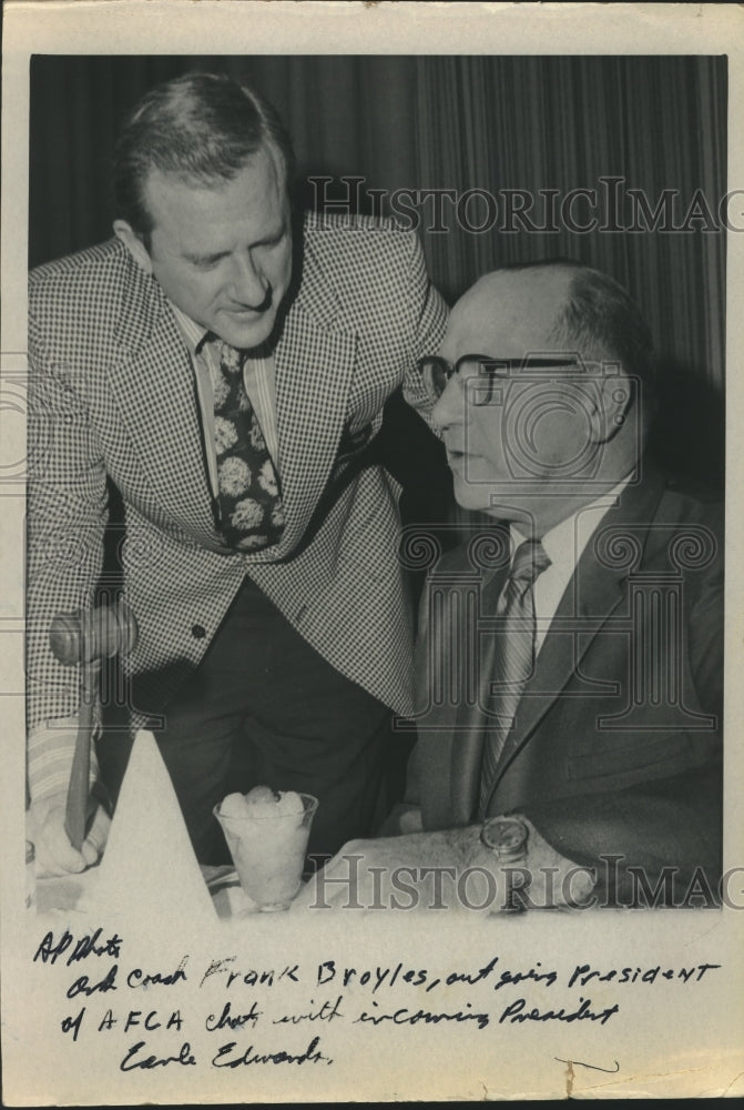 1971 Press Photo Frank Broyles, American Football Coaches Association President- Historic Images