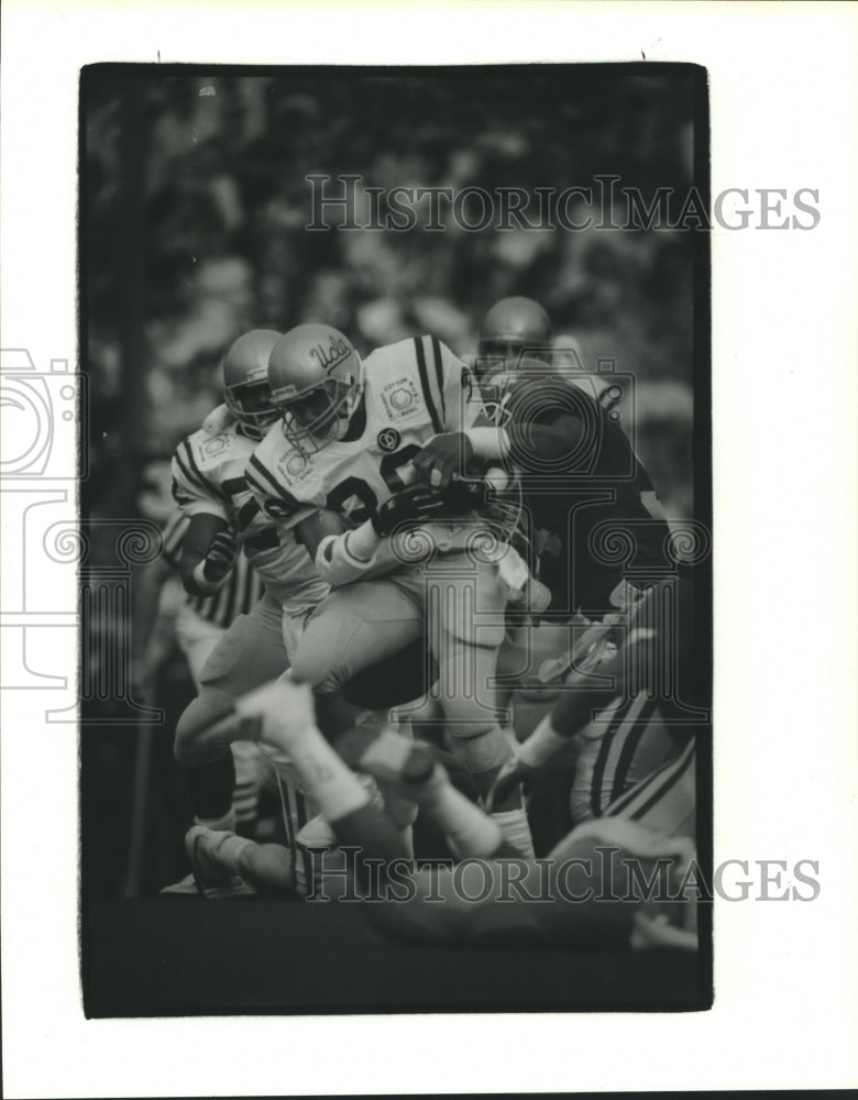 1989 Press Photo Brian Brown, Football Player at Cotton Bowl Game - hcs00256 - Historic Images