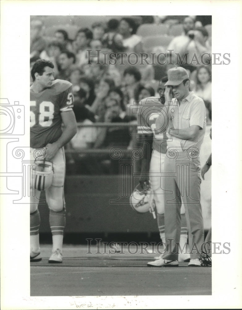 1985 Press Photo Hough Campbell, Football at Game - hcs00395 - Historic Images