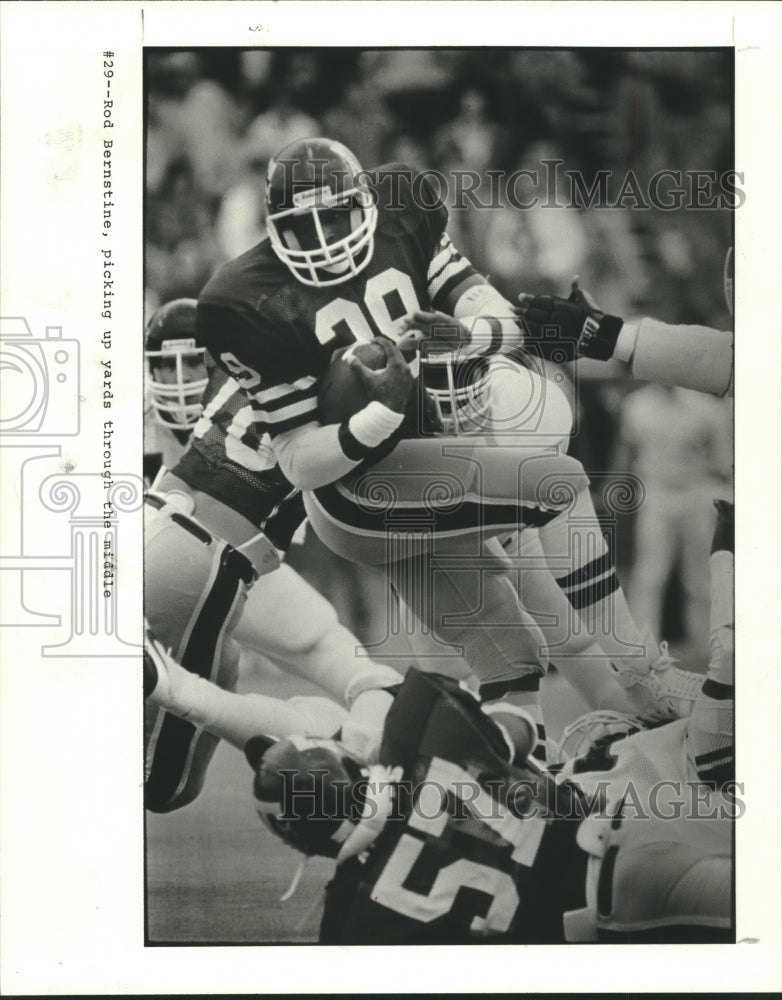 1984 Press Photo Rod Bernstine, #29, Texas A & M University runs through middle.- Historic Images