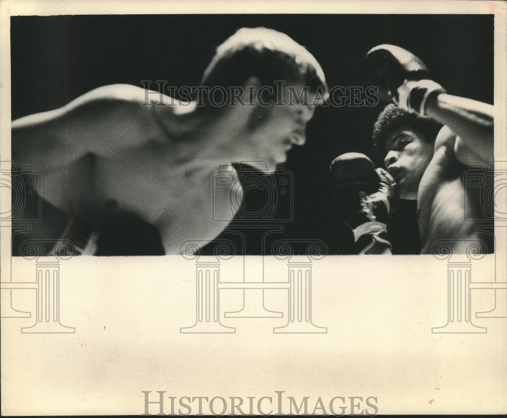 1972 Press Photo Boxer, Johnny Boudreaux battles it out in the ring. - hcs00898- Historic Images