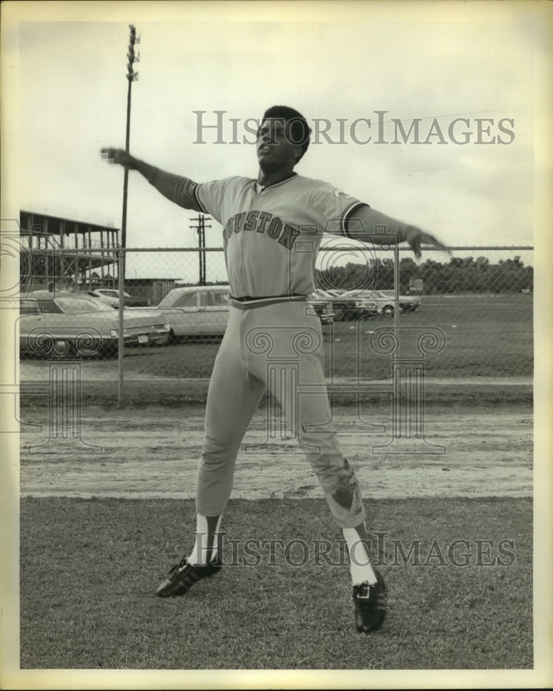 1974 University of Houston baseball player Ceasr Cedeno - Historic Images