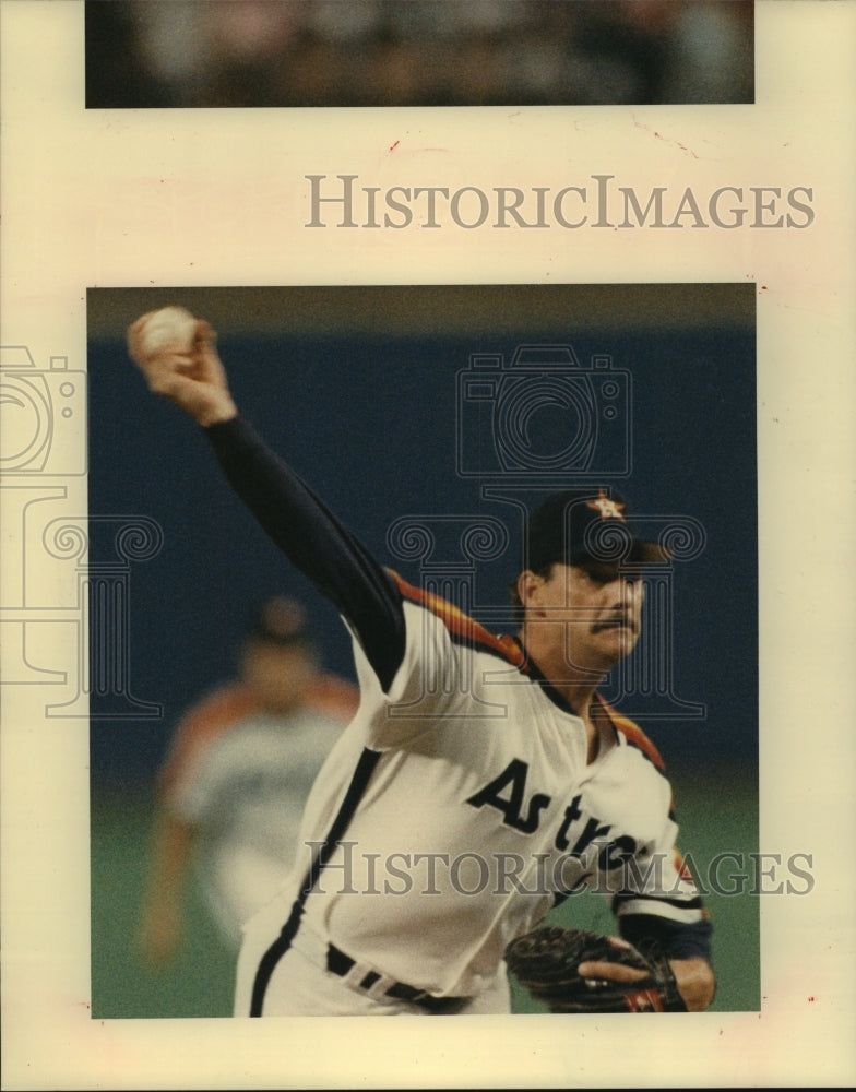 1989 Press Photo Houston Astros' pitcher Jim Clancy delivers pitch at Astrodome - Historic Images