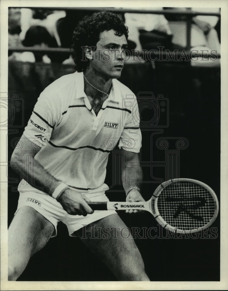 1982 Press Photo Professional tennis player Jose-Louis Clerc of Argentina. - Historic Images