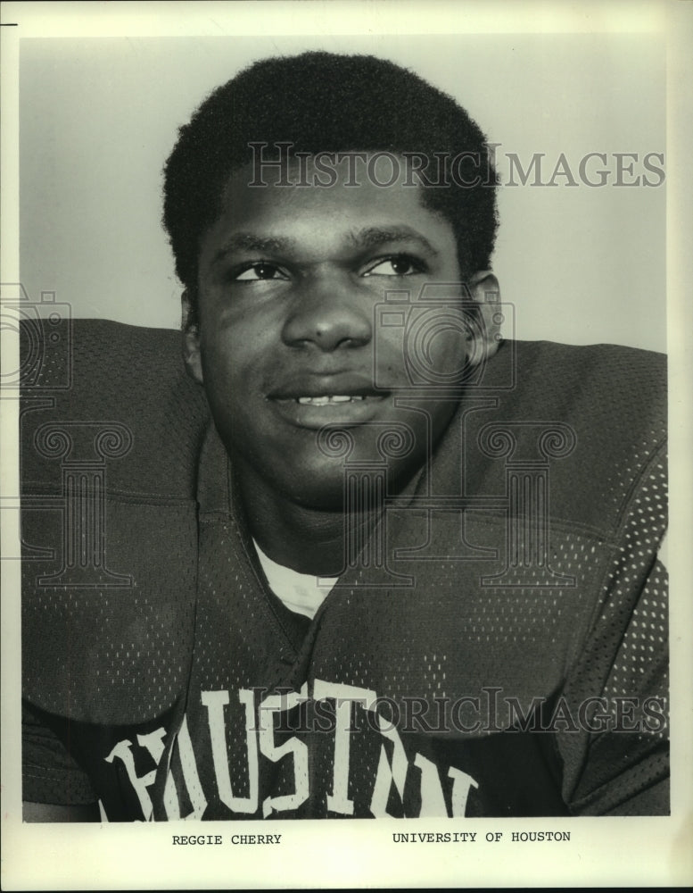 University of Houston footbal player Reggie Cherry. - Historic Images