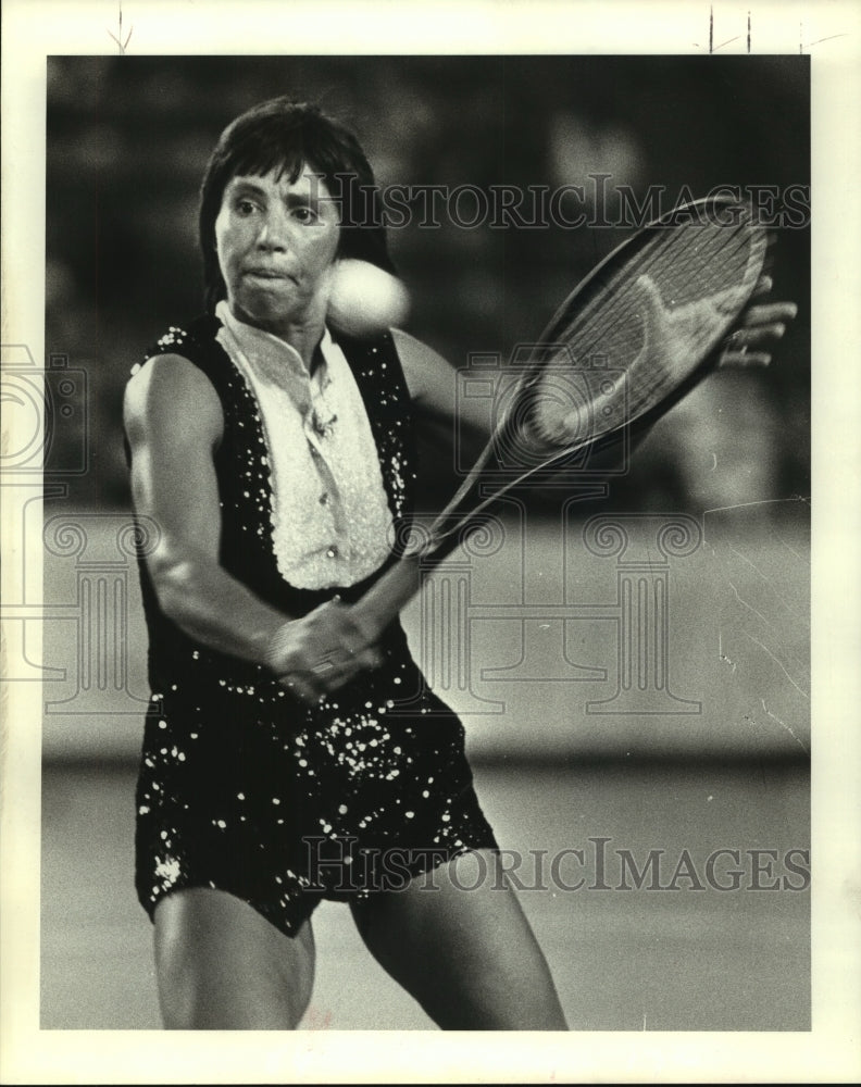 1983 Tennis star Rosemary Casals at Mother's Day Challenge, Houston - Historic Images