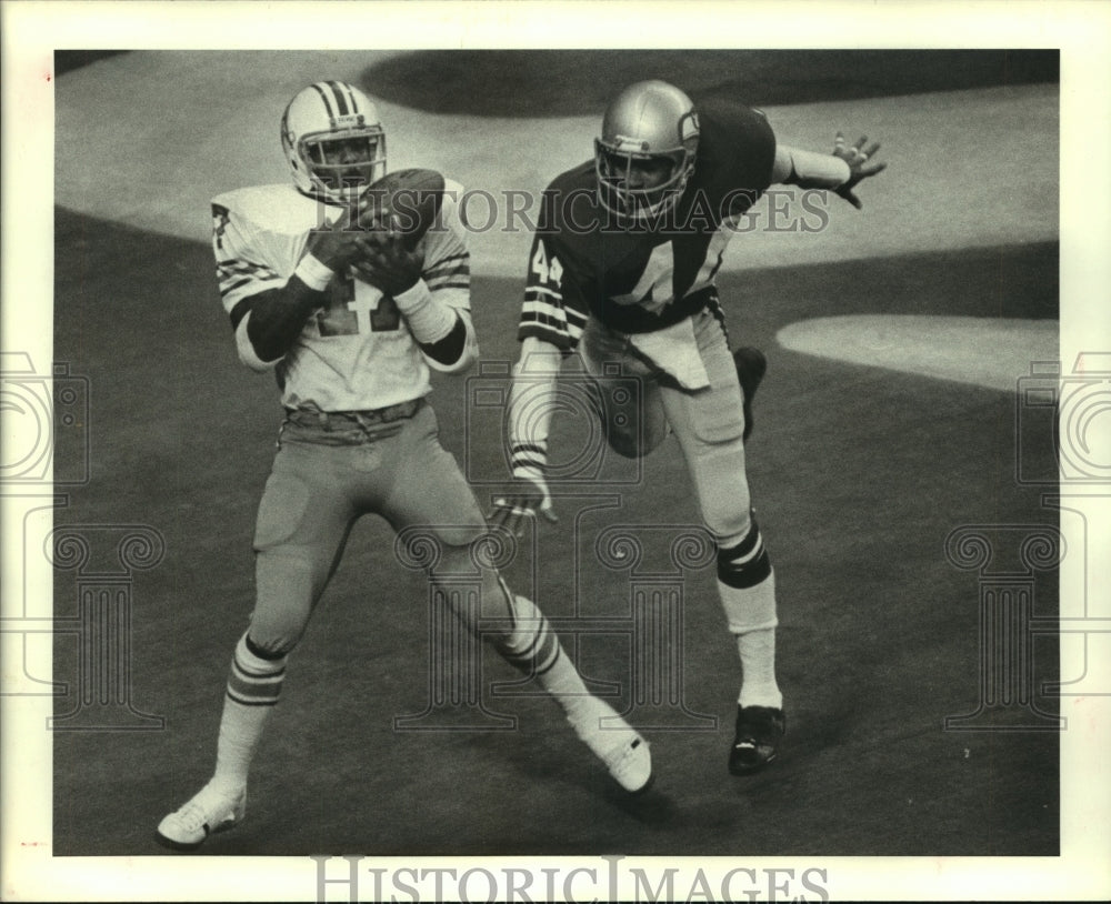 1979 Press Photo Houston Oilers' Ronnie Coleman catches pass touchdown pass- Historic Images