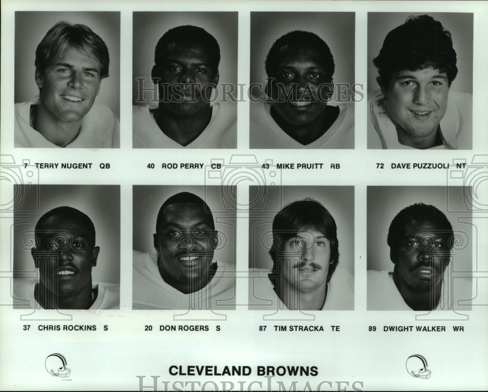 1990 Press Photo Members of the Cleveland Browns football team. - hcs03963- Historic Images