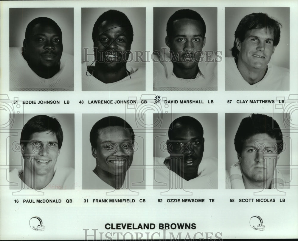 1990 Press Photo Members of the Cleveland Browns football team. - hcs03964 - Historic Images