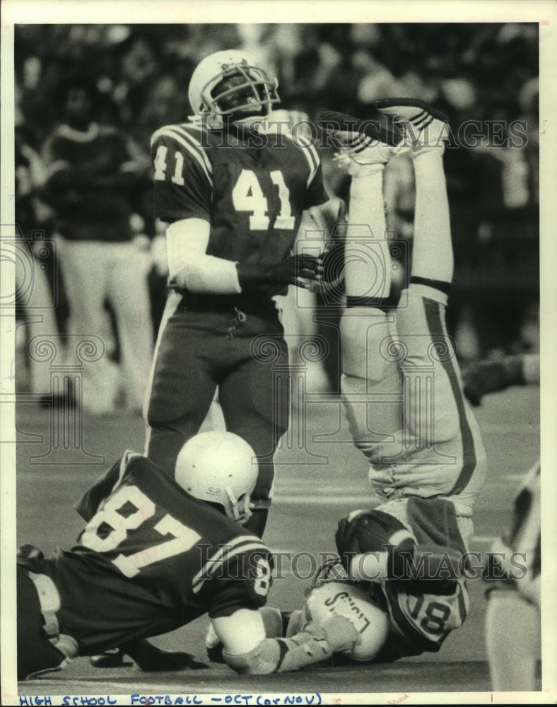 1980 Press Photo Yates Lions and Wheatly High School football action in Houston. - Historic Images