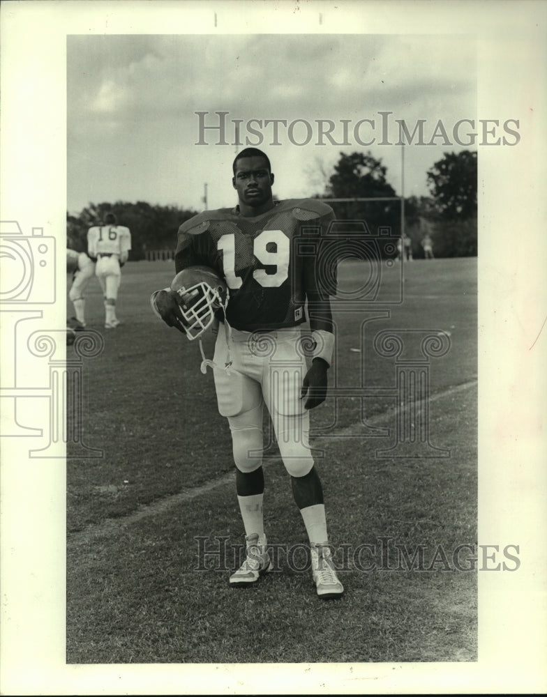 1984 Press Photo University of Houston football player Simon Fletcher. - Historic Images