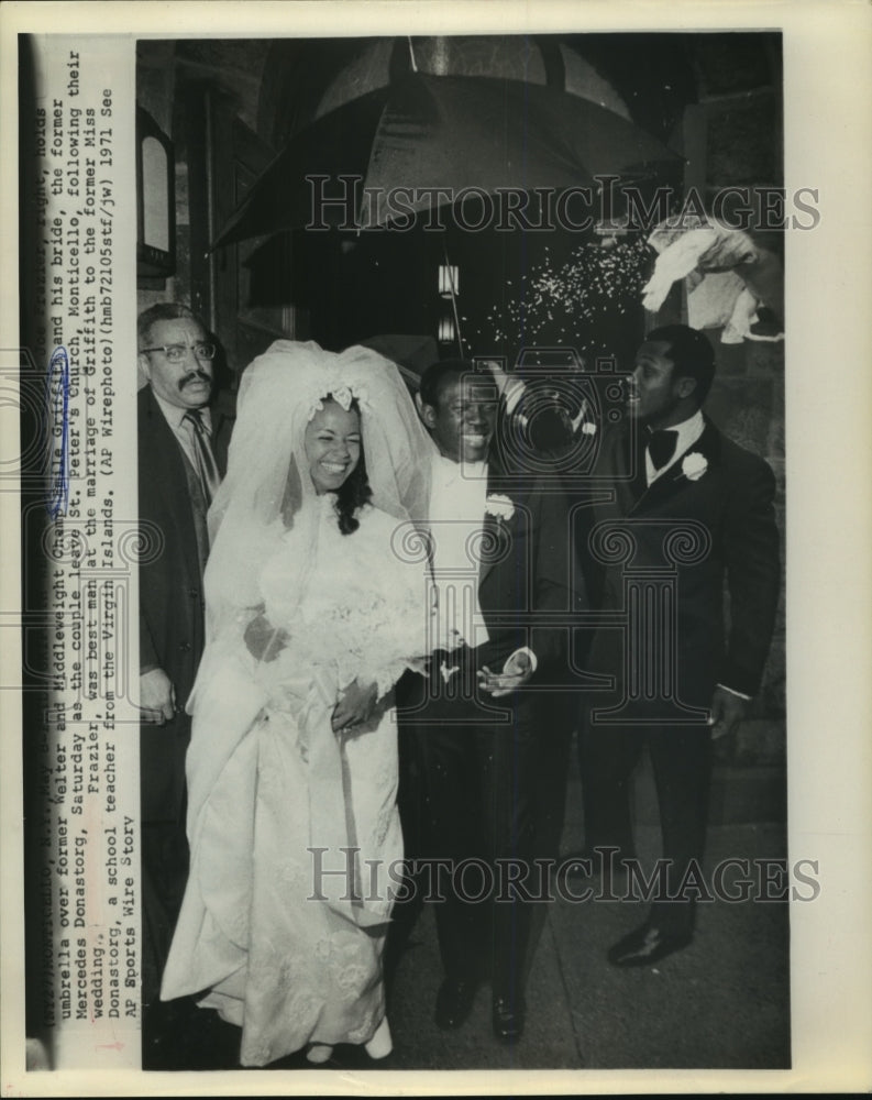 1971 Welter/Middleweight Boxing Champion Emile Griffith marries. - Historic Images