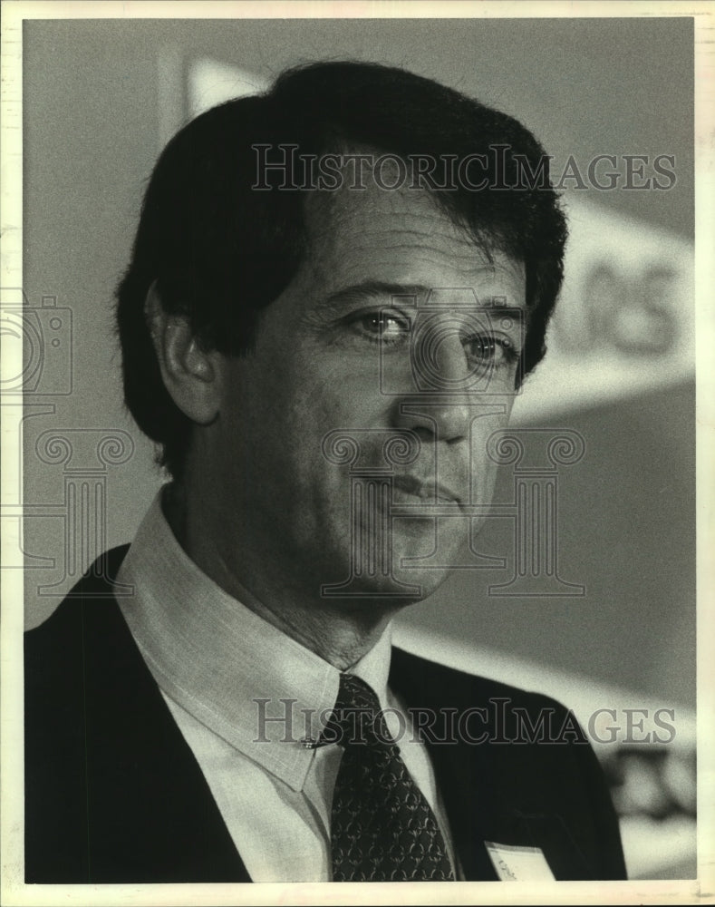 1983 Press Photo Fred Gerson, owner, Houston Gamblers of the USFL. - hcs04926 - Historic Images