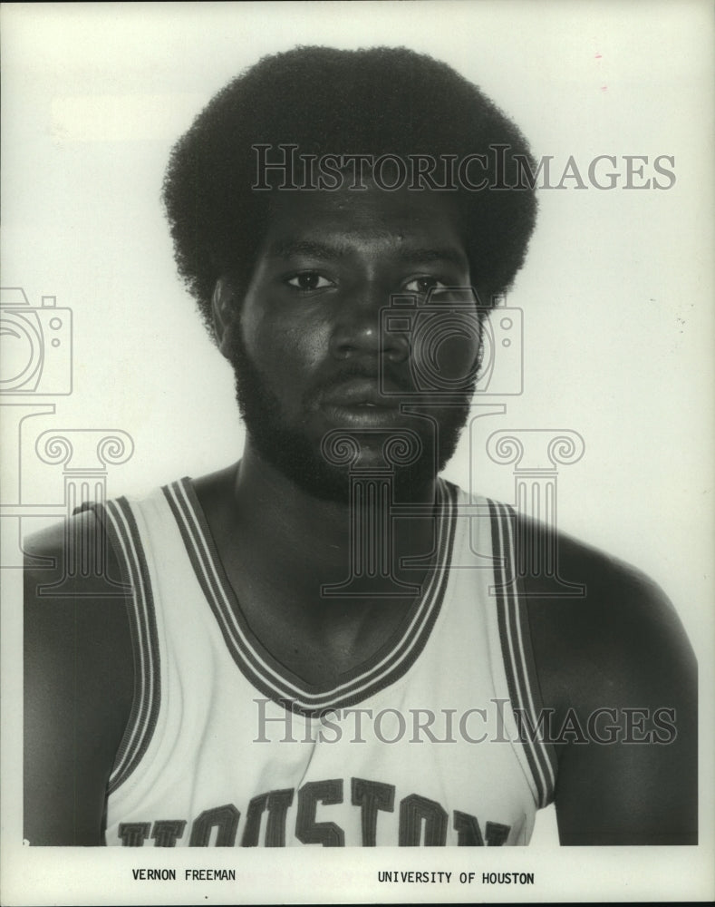 1977 Press Photo University of Houston basketball player Vernon Freeman. - Historic Images
