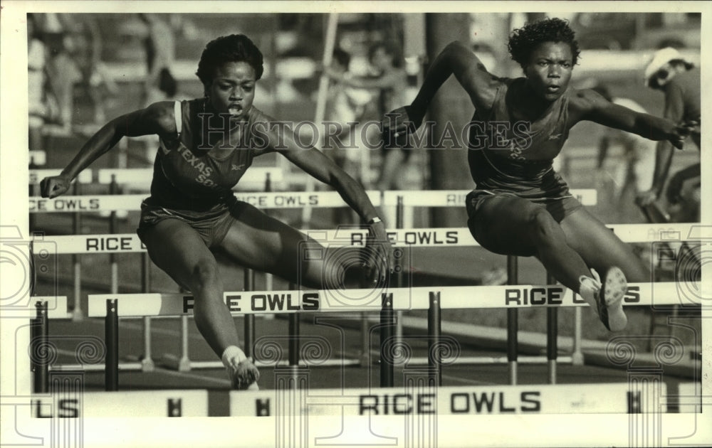 1985 Press Photo Texas Southern University hurdler Arnita Epps wins 100-meters. - Historic Images