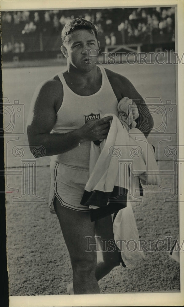 1964 Hal Connolly, hammer throw world record holder from California. - Historic Images