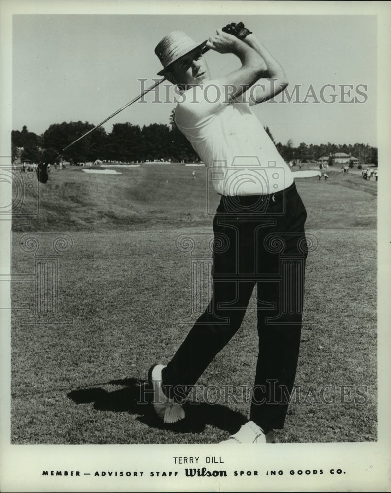 1967 Press Photo Pro golfer Terry Dill, Wilson Sporting Goods Advisor Staff. - Historic Images