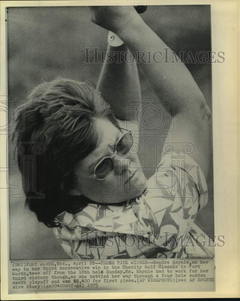 1975 Press Photo Sandra Haynie competes in the Charity Golf Classic, Fort Worth- Historic Images