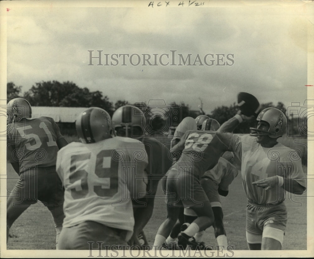 1970 Houston Oilers&#39; rookies practice at training camp. - Historic Images