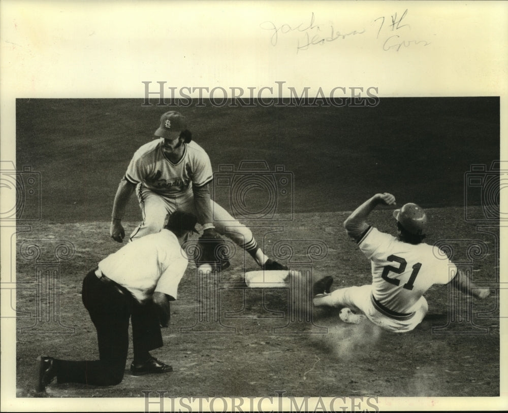 1974 Press Photo Houston Astros&#39; Gregg Gross slides into second ahead of throw.- Historic Images