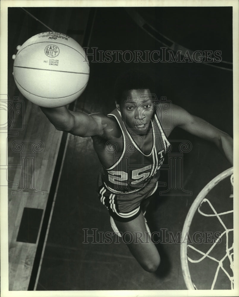 1983 Press Photo Basketball player Gene knolle. - hcs07739 - Historic Images